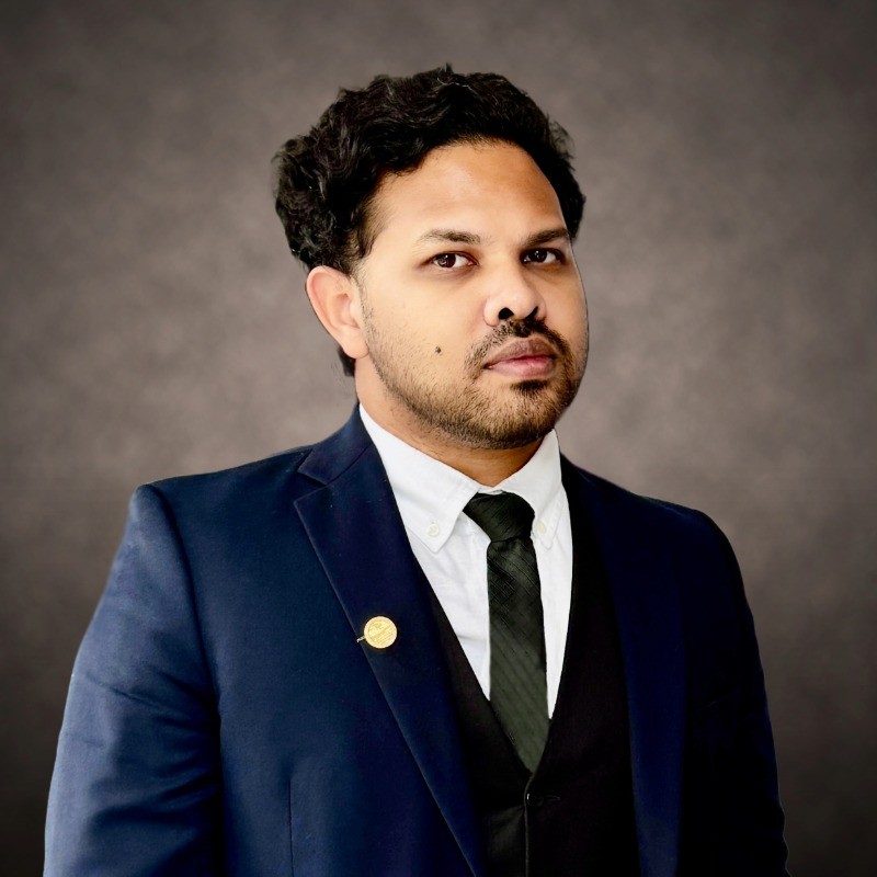 Portrait of Maleen Kidiwela